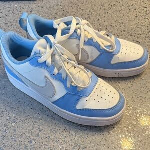 Nike Kids Sneakers - White and Light Blue